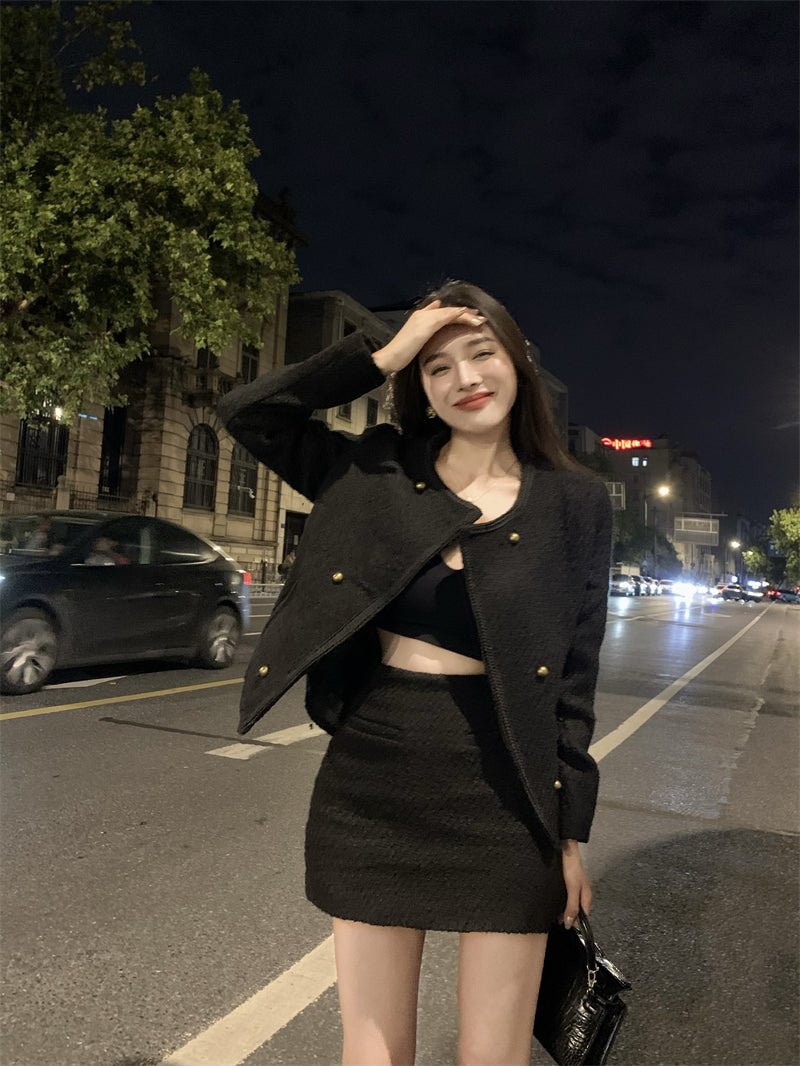 Sat. All Black 女主小香風外套 半身裙