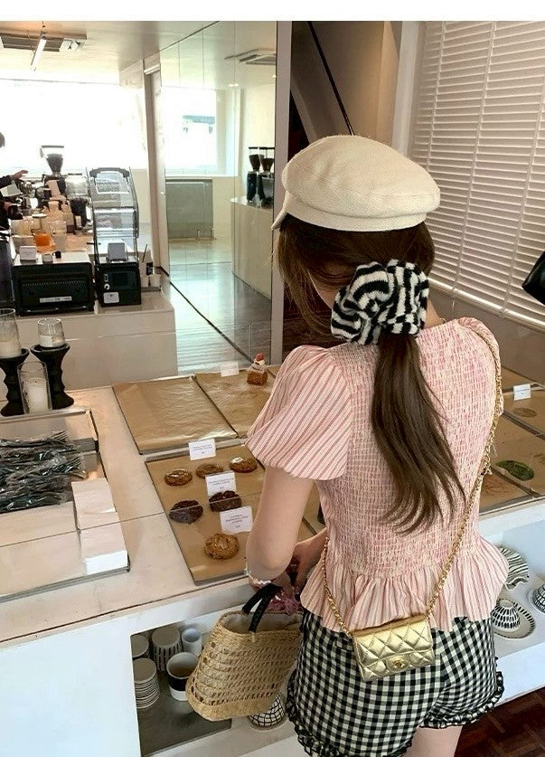 Mon. 冷雨玫瑰 清新泡泡袖繫帶上衣 條紋