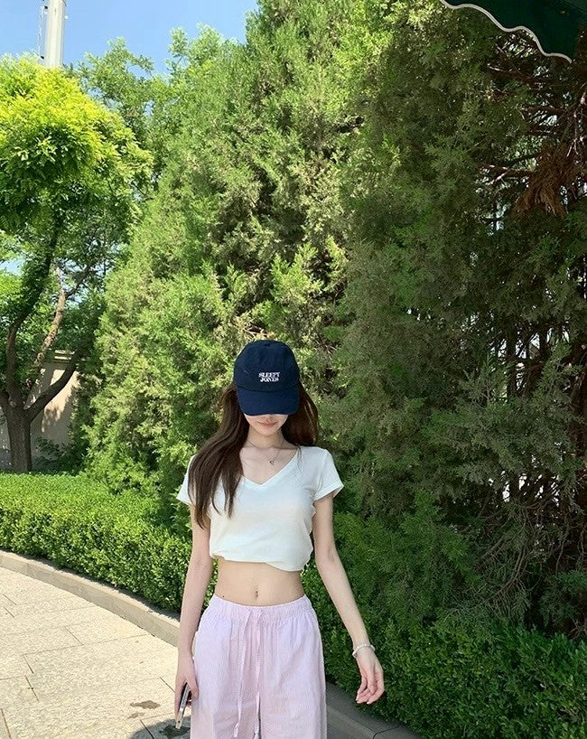 Fri. 自留百穿不厭鬆弛V領純色上衣 白/克萊因藍