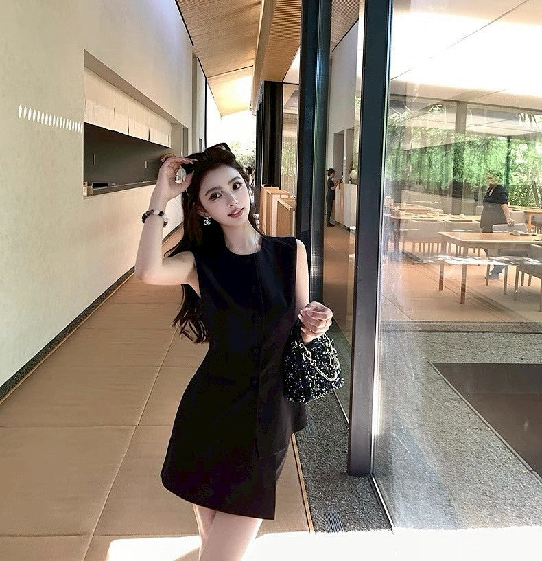 Tue. 姐係all black解鎖高奢感西裝馬甲半身裙套裝 黑