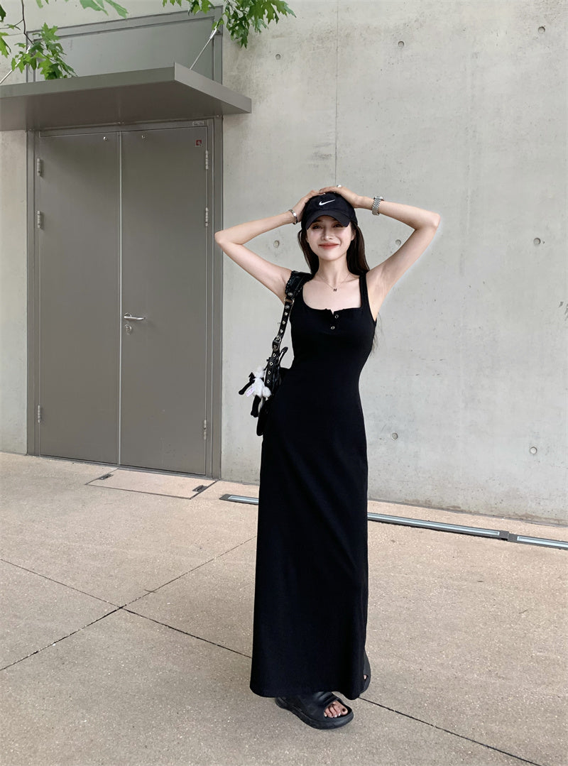 Sun. 百搭純色鈕扣連身裙 黑