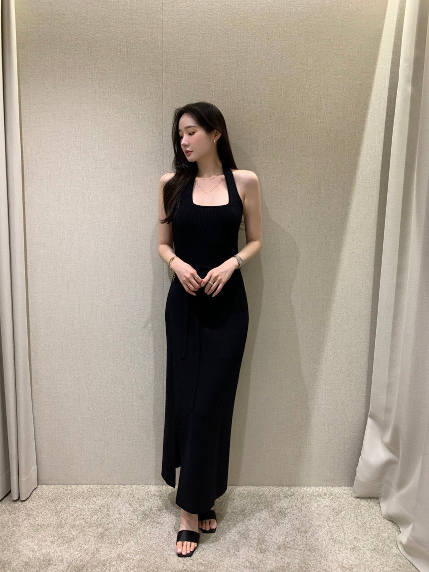 Tue. 帶氛圍氣質開叉掛脖針織連身裙套裝 黑