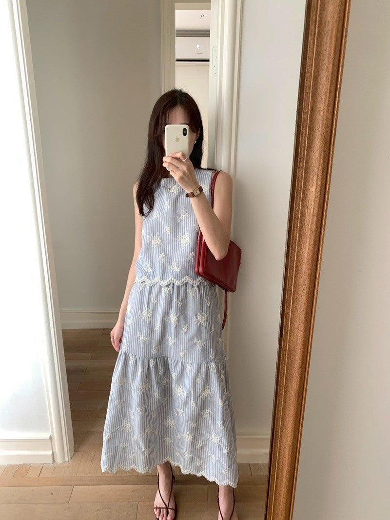 Mon. Baby Blue緹花刺繡圓領背心半身裙套裝