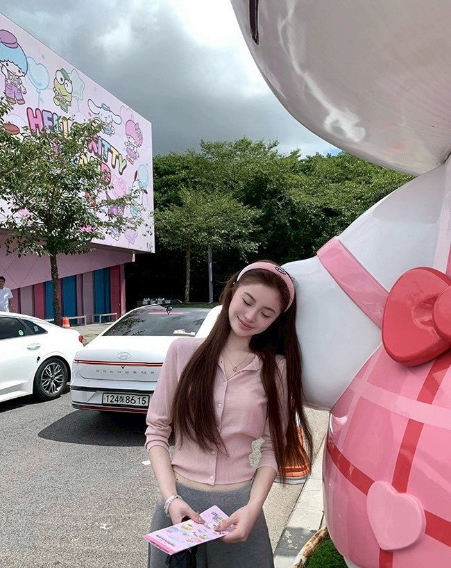 Fri. 簡單主義修身版型60支羊毛中袖單排上衣 燕麥/粉