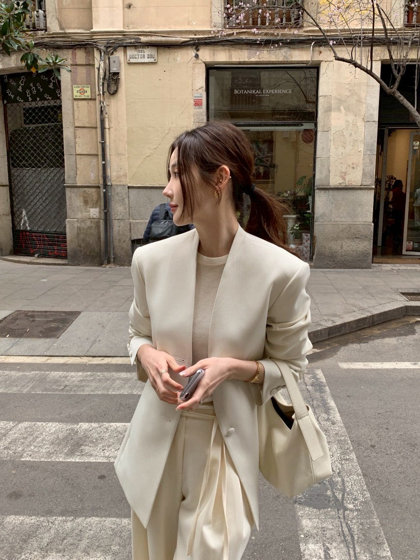 Thu. 設計師剪裁設計復古款西外 杏