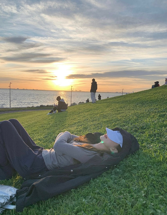 Wed. 精緻cail girl設計感v領修身長袖上衣 灰