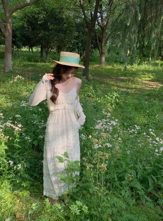 Sun. 浪漫蕾絲 多層堆疊蛋糕屢空設計感v領連身裙