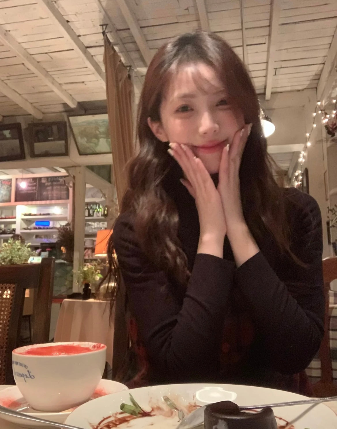 Fri. 聖誕節 紅格紋吊帶裙 高領打底衣