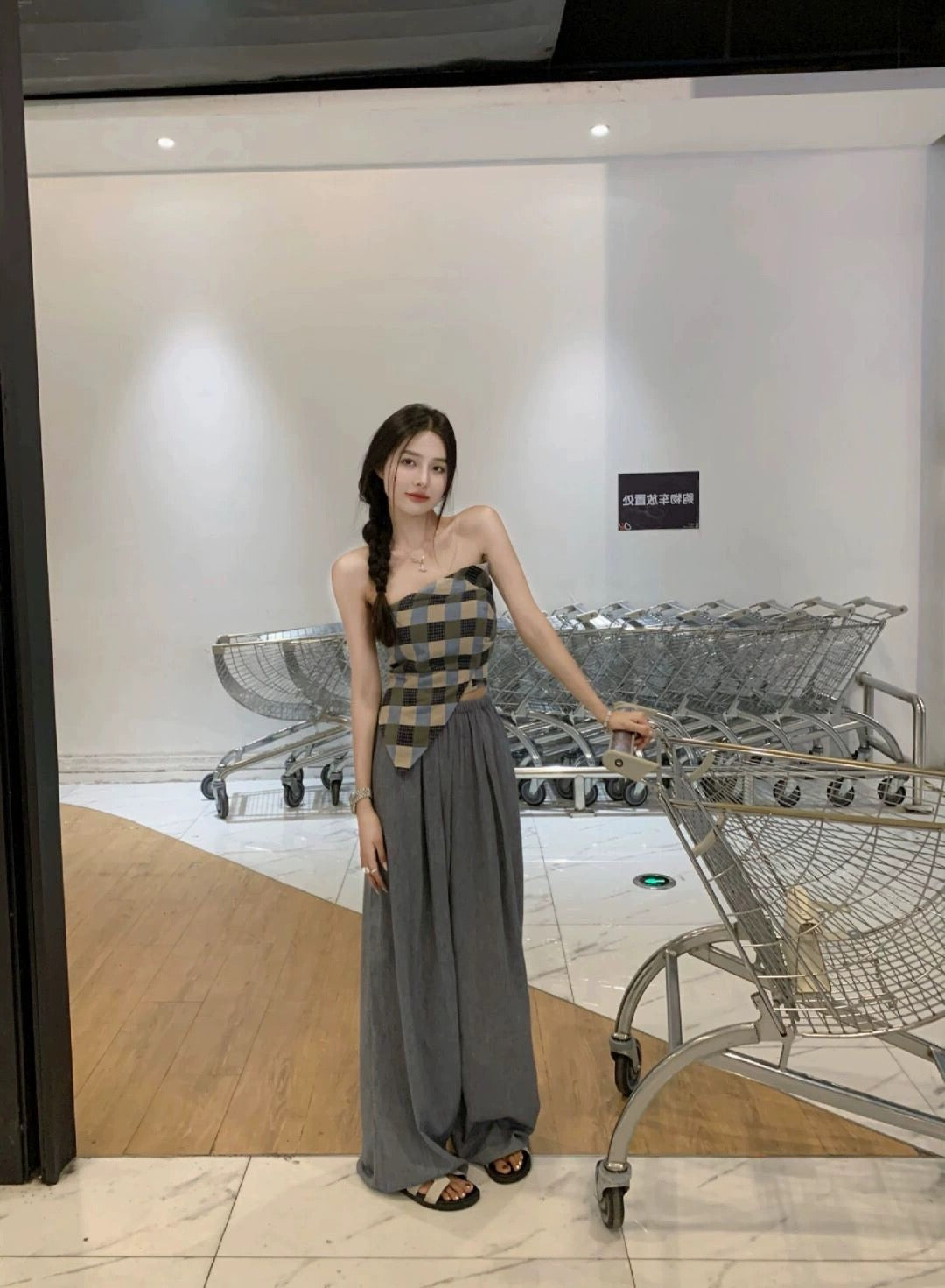 Sun. 藍格三角巾抹胸上衣