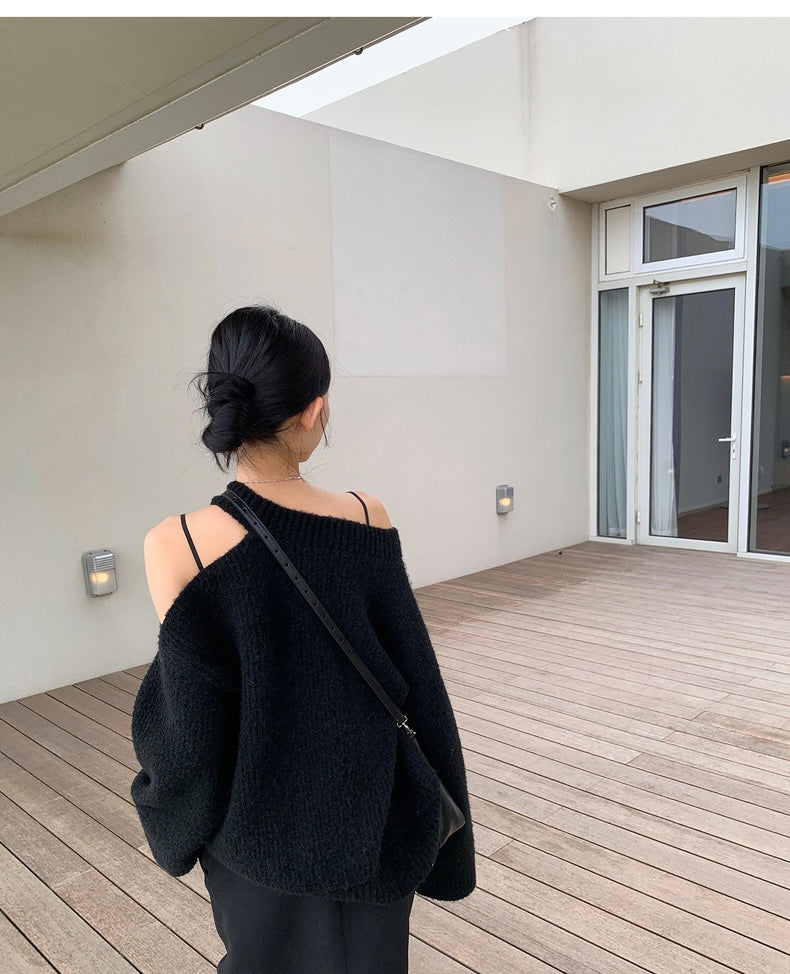 Wed. 辣妹冬日 慵懶不規則露肩針織上衣 黑
