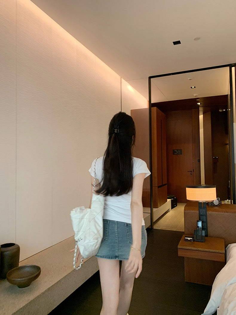 Tue. 自留款正肩顯瘦T 白