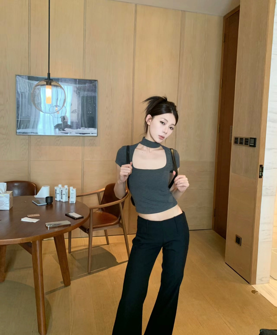 Fri. 歐美純欲心機U領打底上衣 米白/黑/灰