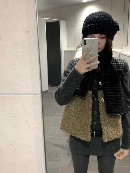Fri. 羔羊毛暖綿綿復古撞色馬甲