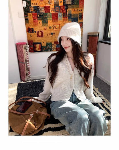 Thu. 花式紗手工綉花羊毛外套 亮片短褲