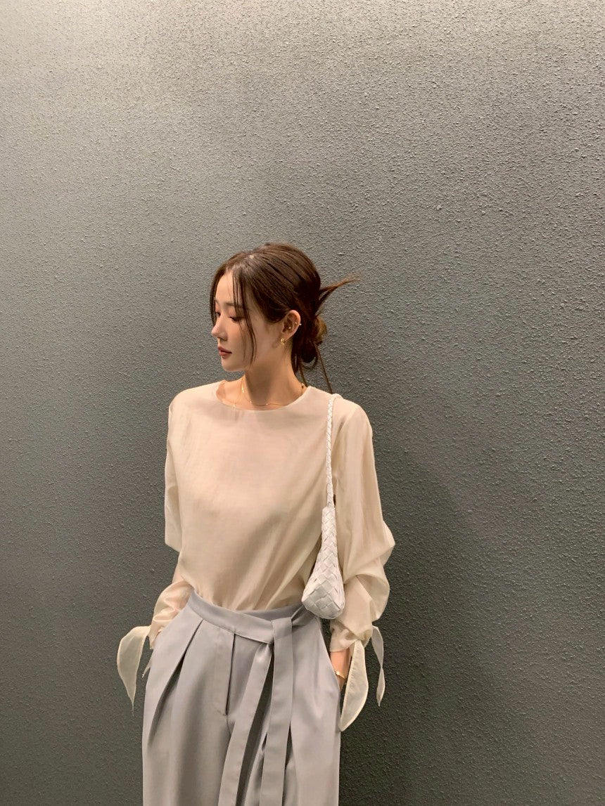 Thu. 春夏chic韓系簡約蝴蝶結綁袖上衣 杏色/卡其