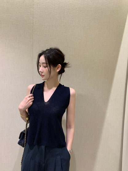 Tue. 涼爽織紡V領後背交叉背心 白/藍