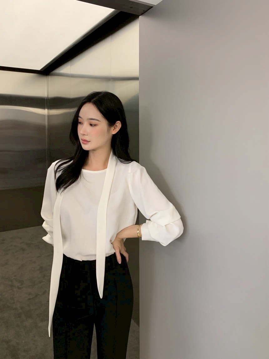 Fri. 法式新款掛脖飄帶氣質上衣 黑/白