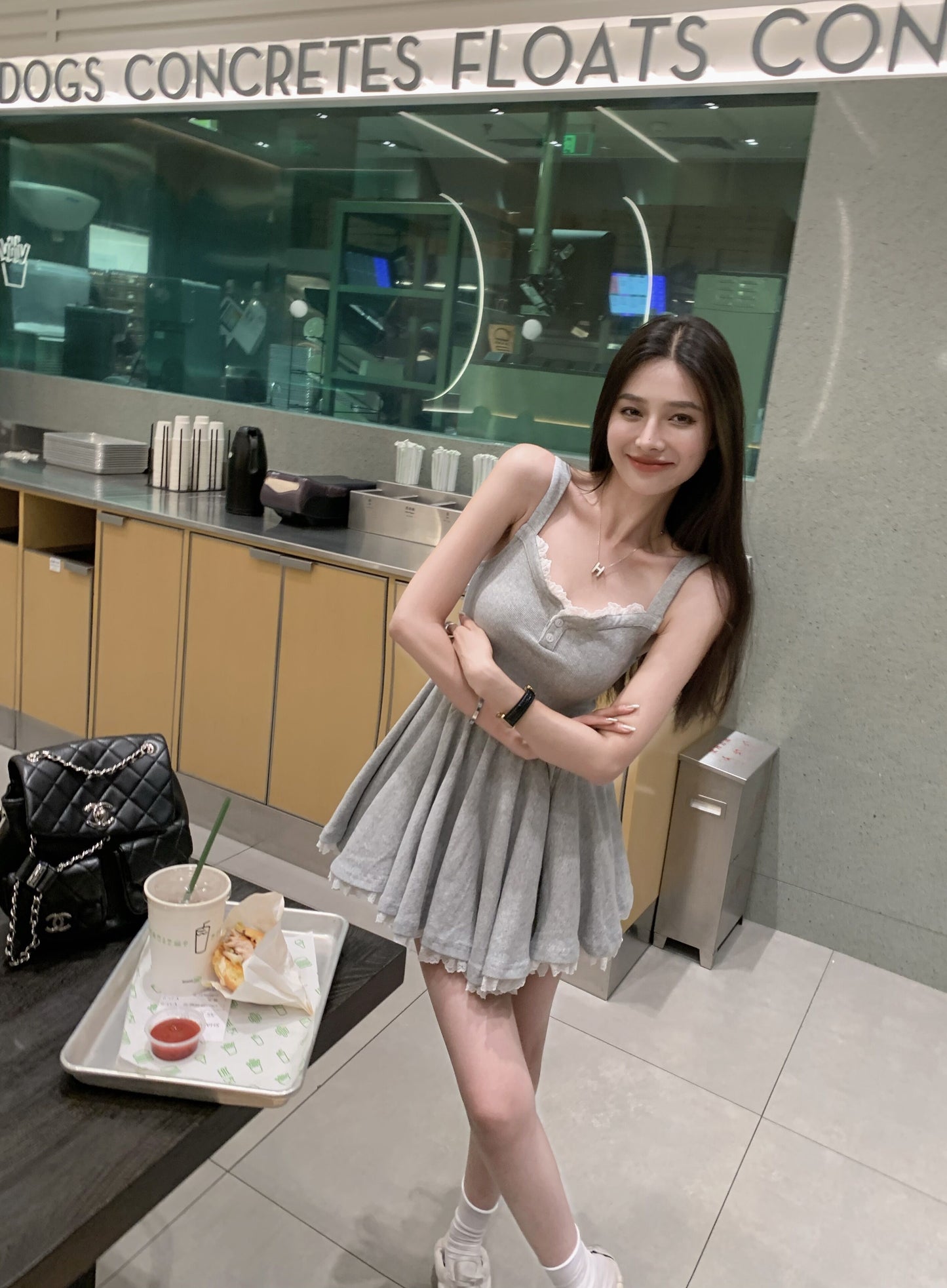 Wed. 芭比收腰蕾絲裙