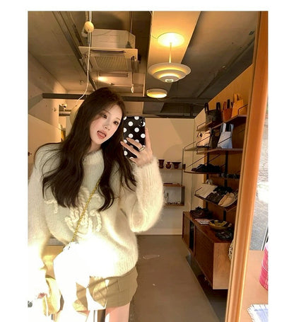 Tue. 昆丁少女圓領麻繩編針織上衣 米