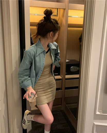 Wed. 純欲男友襯衫 & 撞色連身裙