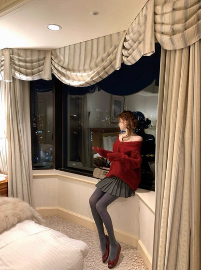 Tue. 歐尼香氣氣質V領百搭紅色麻花上衣 灰色百褶裙