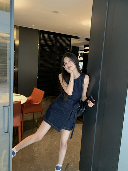 Sun. 小城紀語 圓領牛仔收腰綁帶背心連身裙