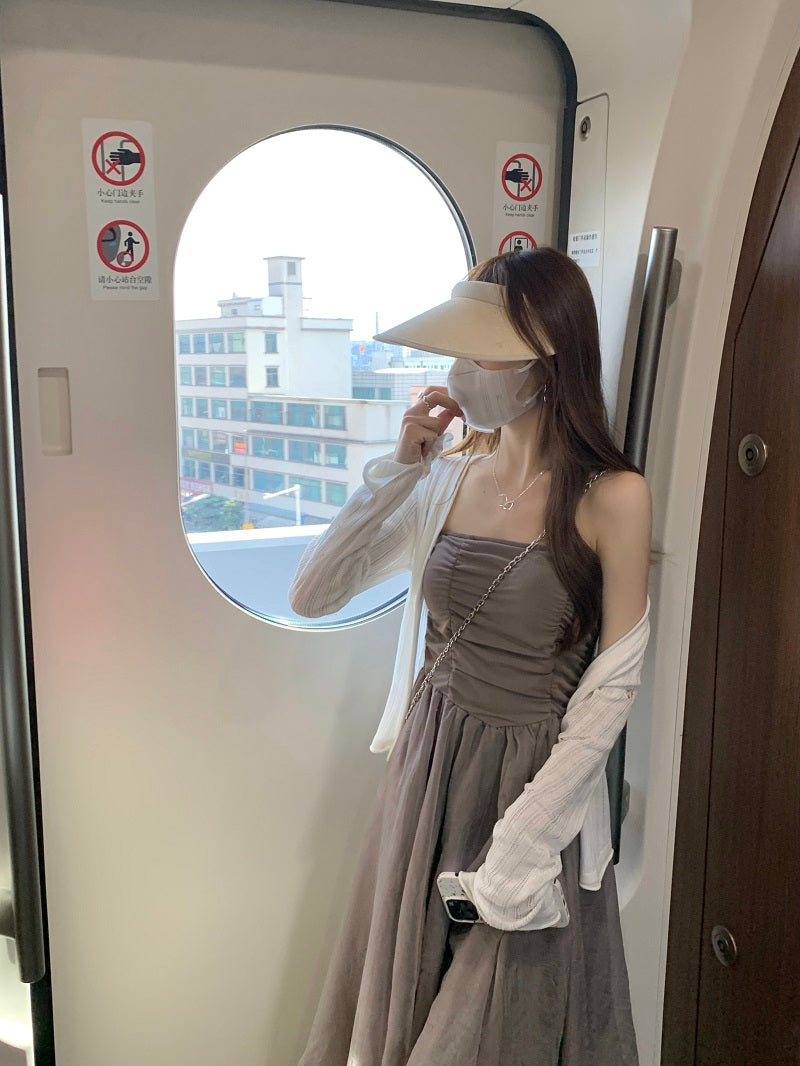 Sun. 鹽系抓皺抹胸網紗連身裙 & 罩衫