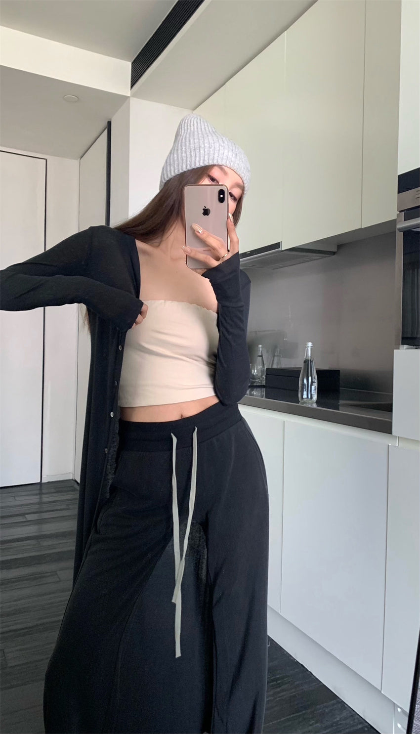 Wed. 慵懶透視感長外套 & 高腰休閒褲