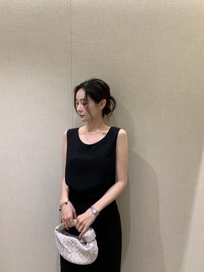 Tue. 溫柔鄉簡約圓領背心繫帶半身裙套裝 黑