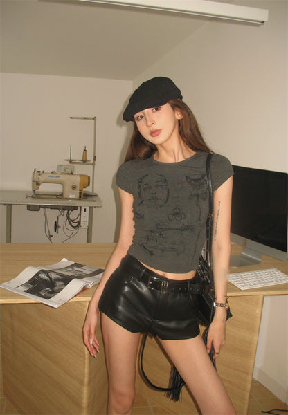 Mon. 古著塗鴉短版上衣 深灰