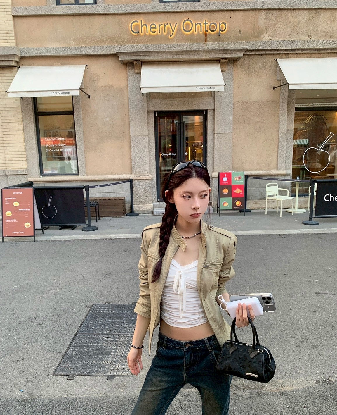 Mon. 美式做舊立領正肩修身夾克 卡其