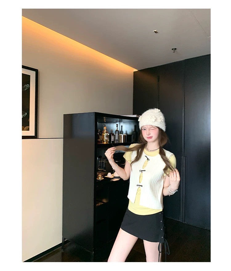 Fri. 小而美圓領打底立體愛心造型上衣 奶黃