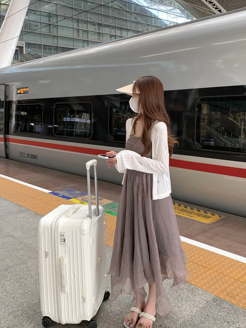 Sun. 鹽系抓皺抹胸網紗連身裙 & 罩衫