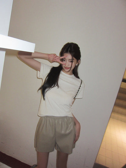 Mon. 高腰無車縫皮短褲 卡其