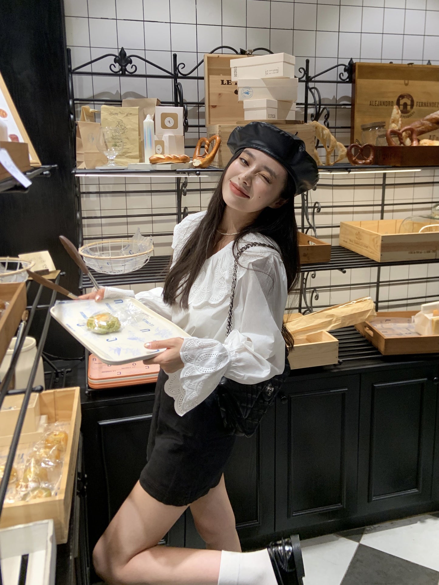 Sat. 氣質蕾絲拼接領上衣 白