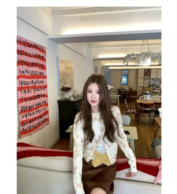 Thu. 花束日報 小眾碎花針織外套