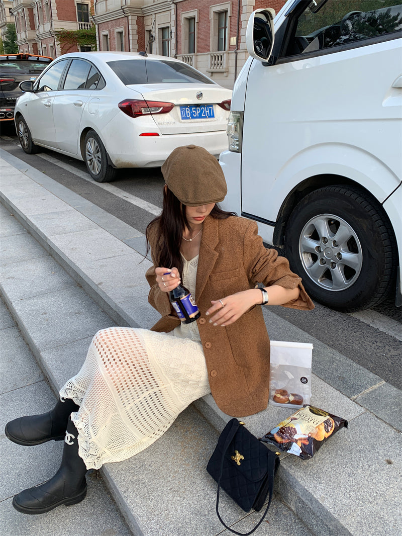 Mon. 羊毛混紡廓形西裝外套 & 優雅縷空繡花連身裙