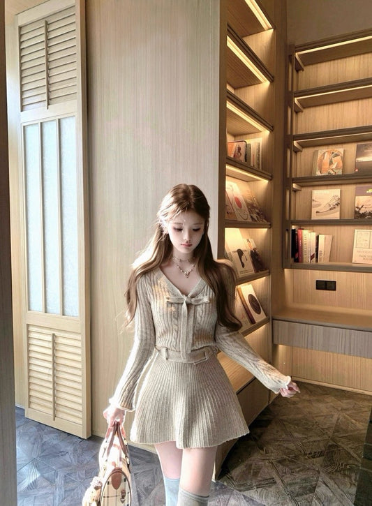 Tue. 芝麻燕麥混紡灰蝴蝶結半身裙針織套裝