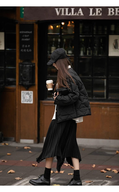 Sun. 經典黑 菱格圓領白鴨絨外套