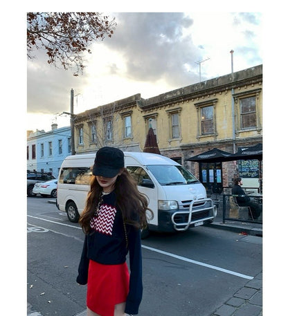 Thu. 一眼街拍美式印花圓領可愛毛衣 藍