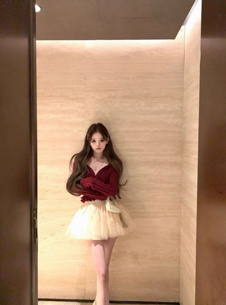 Tue. 溫婉雪松vtg木耳邊翻領羊毛衣 蛋白皺皺半身裙 紅/短款