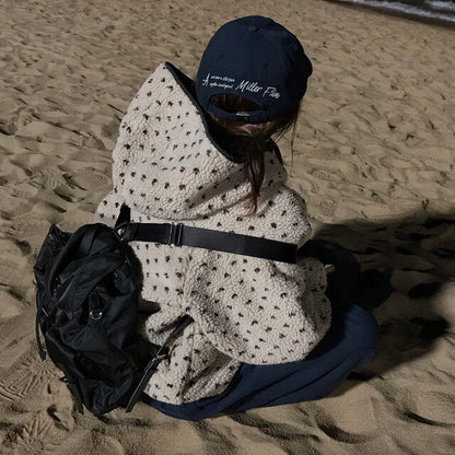 Fri. 熱呼便利店愛心波點羊羔毛連帽外套 咖/灰