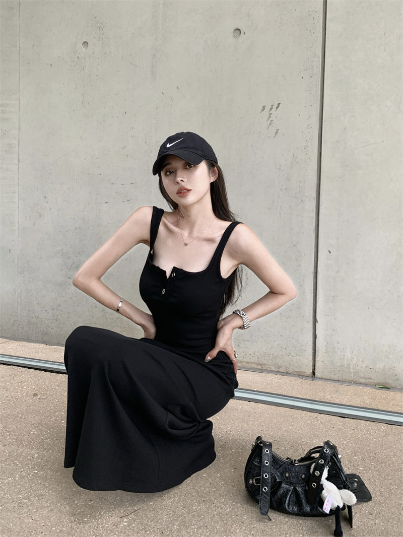 Sun. 百搭純色鈕扣連身裙 黑