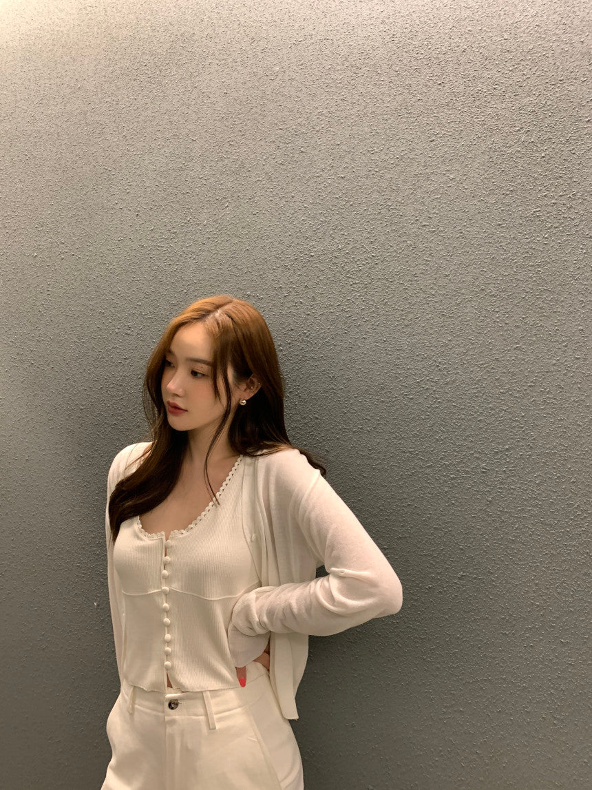 Sun. 排扣水滴邊背心 米白