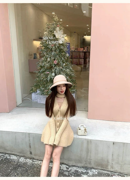 Tue. 傾心芭蕾氣質小心機針織收腰連身裙 奶黃