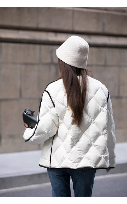 Sun. 經典山茶花 菱格白鴨絨外套