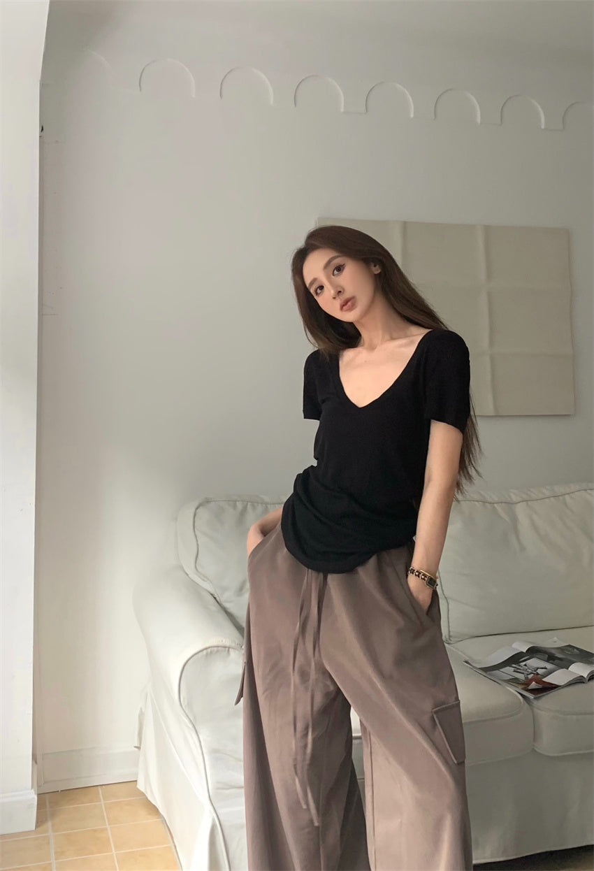 Mon. 慵懶大V領純色上衣 黑