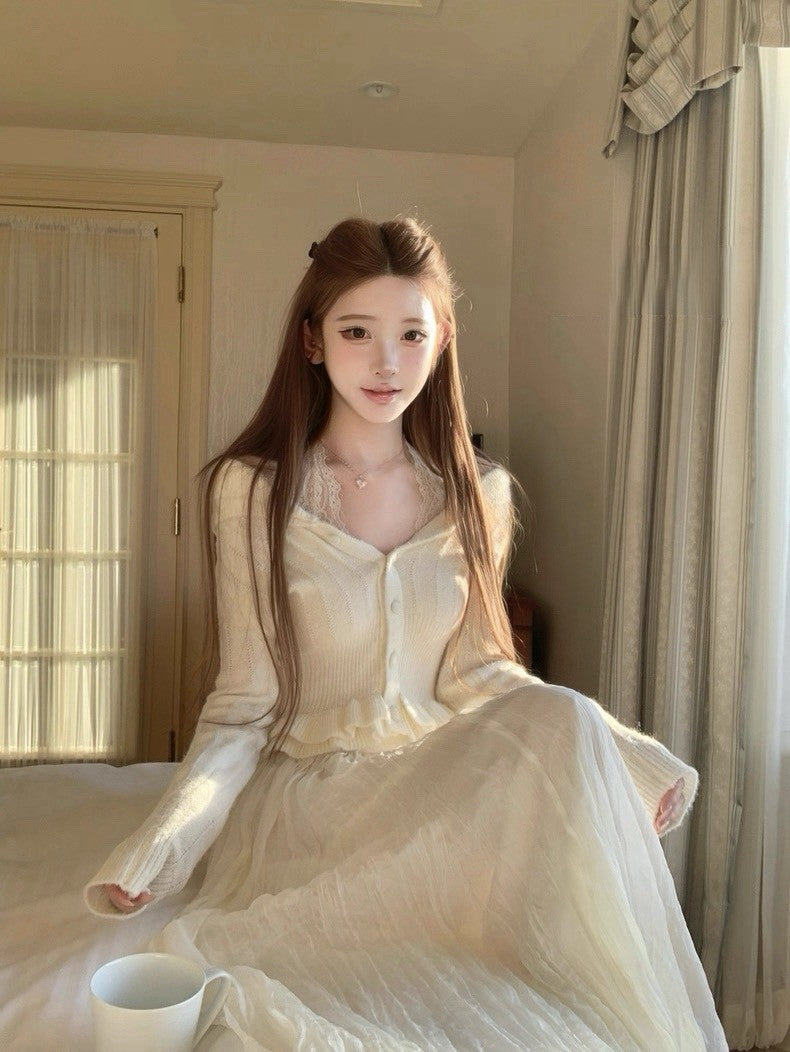 Tue. 溫婉雪松vtg木耳邊翻領羊毛衣 蛋白皺皺半身裙 白/長款