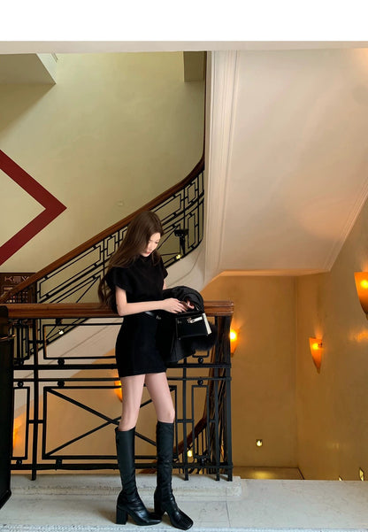 Mon. ‘千金韓女’貴氣半高領高腰針織連身裙 卡其/黑