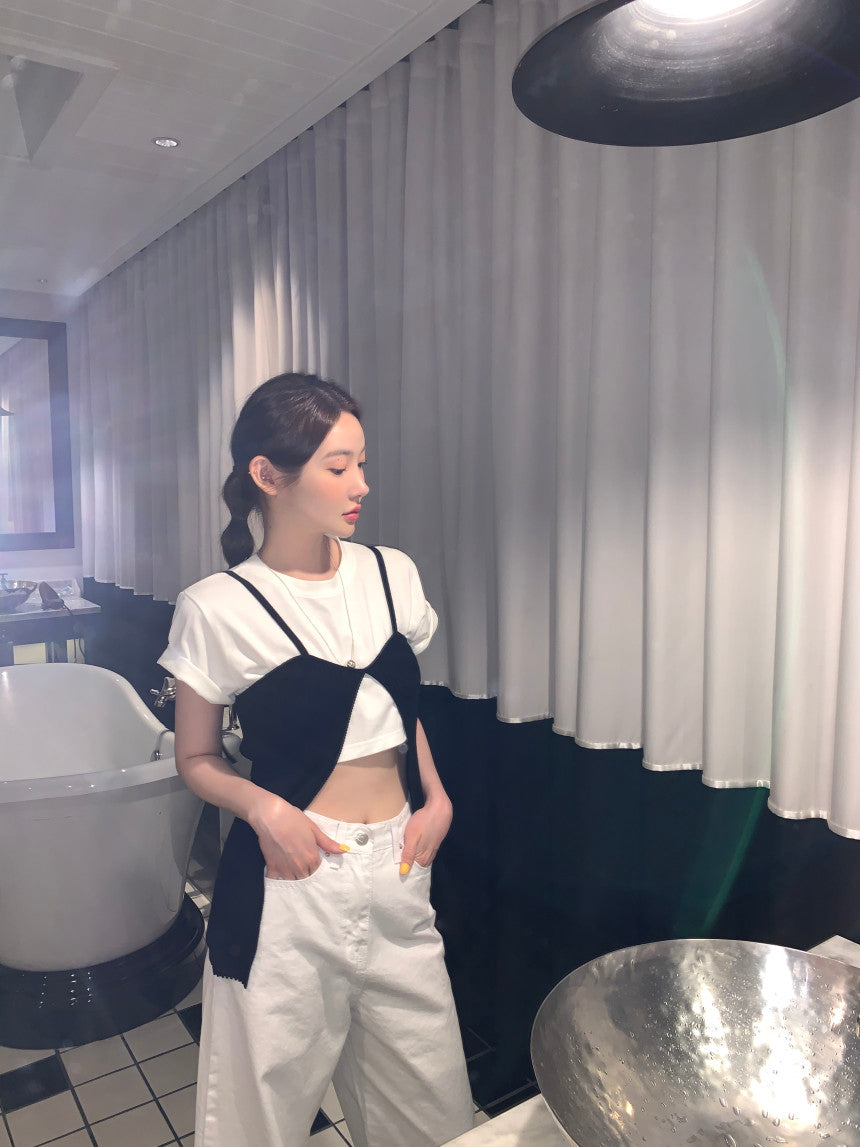 Thu. 撞色短版上衣+開叉背心 白T黑色背心